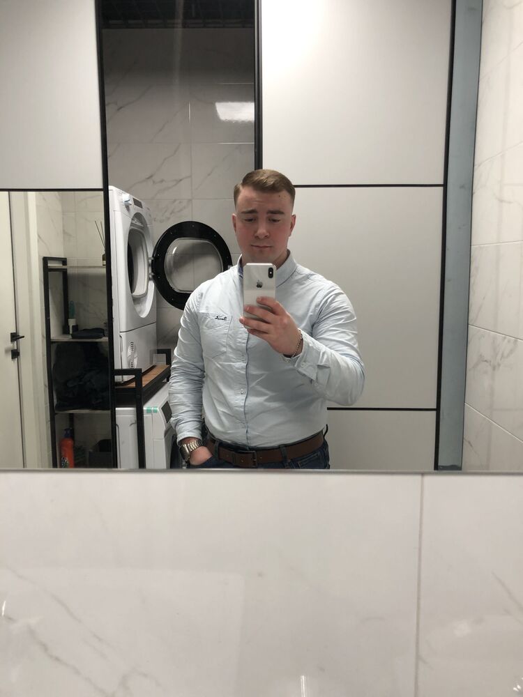  52300774  , 24 ,    