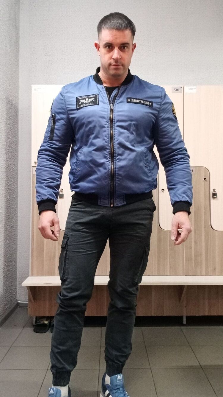  48233694  , 38 ,    