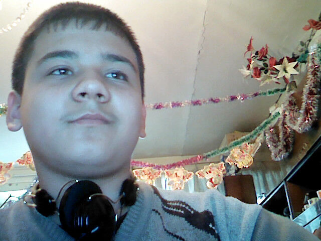  4259124  TOLIK, 29 ,    