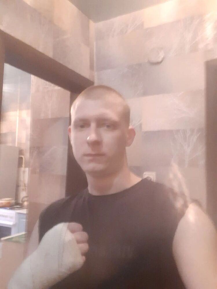 37030784  Kirill, 29 ,    