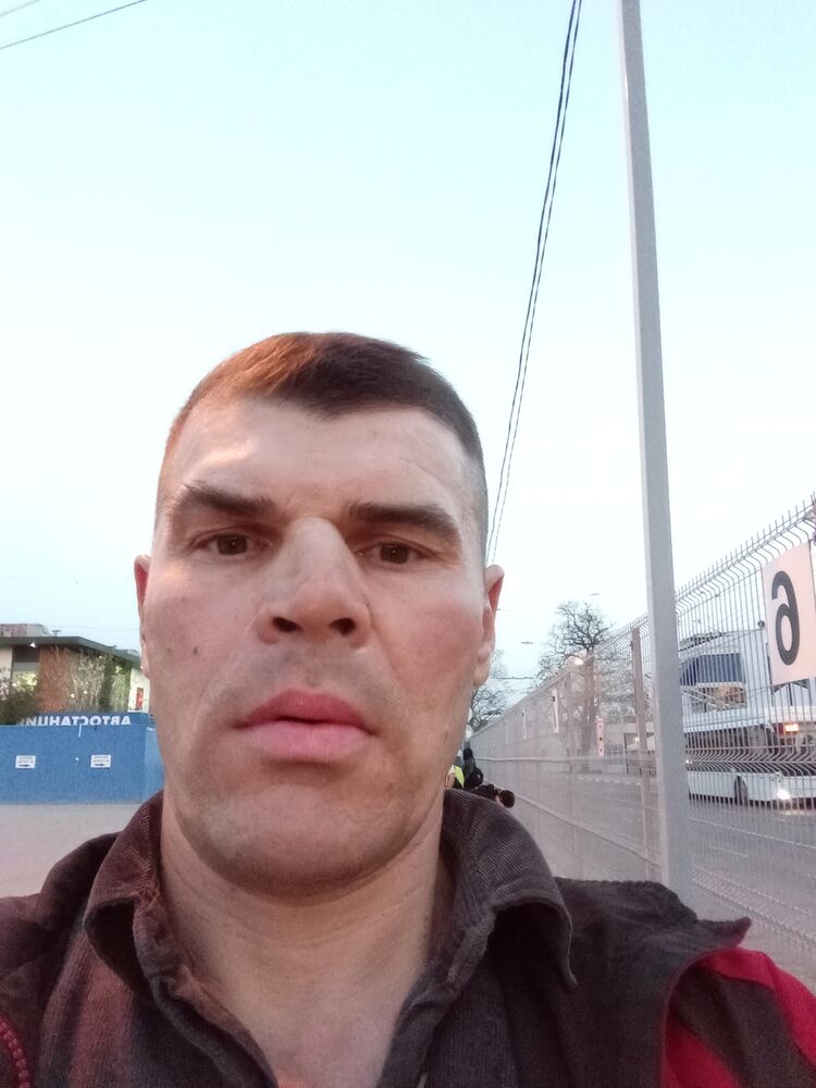  42458794  , 48 ,    