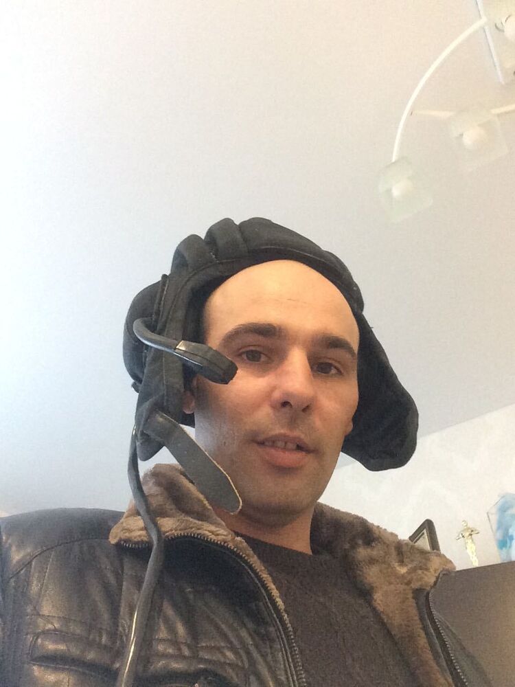  32218874  , 35 ,    