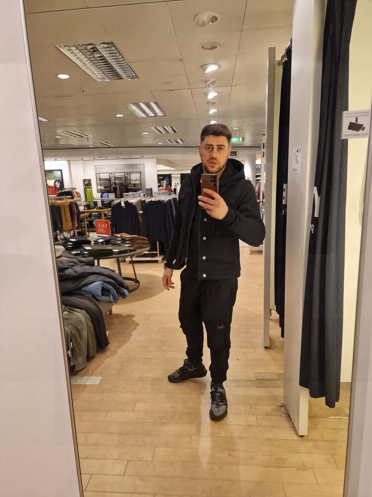  Kassel,   Vlady, 35 ,   ,   
