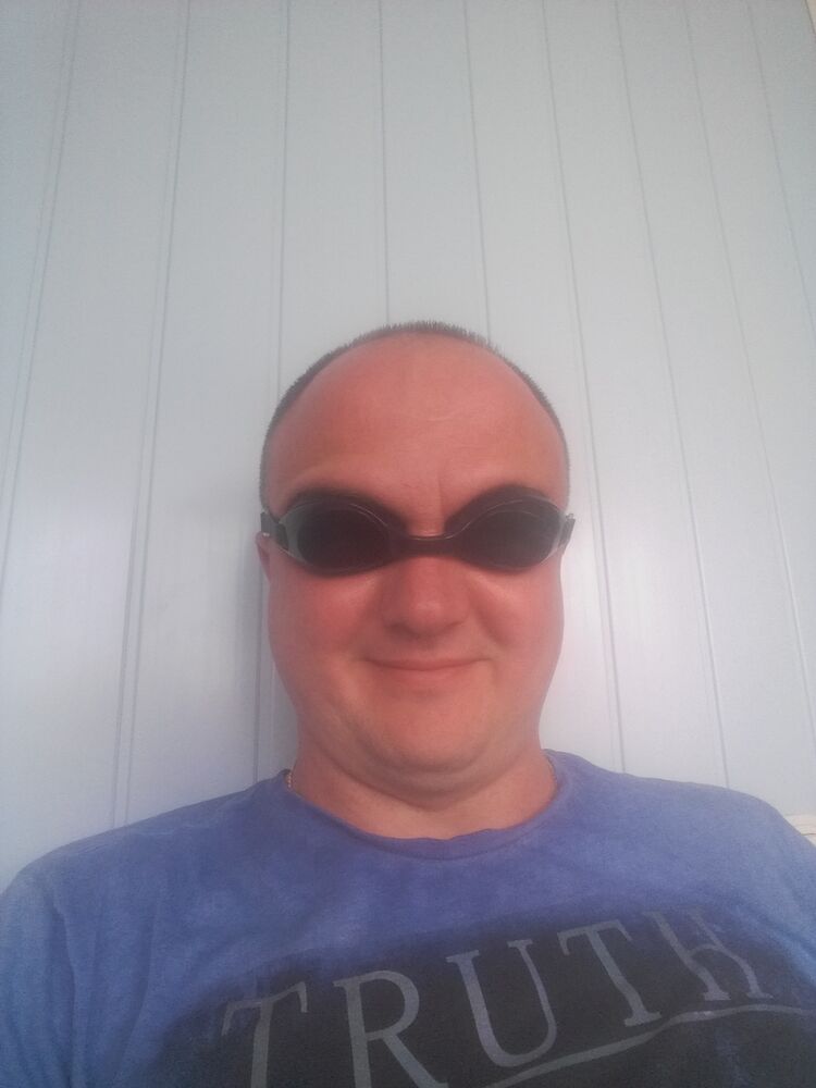  39283714  Taras, 45 ,    