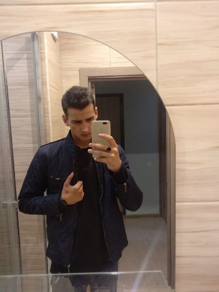  30442044  , 25 ,    -