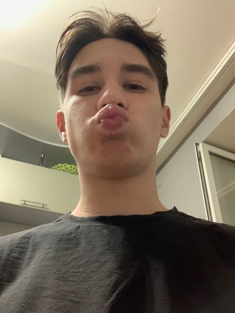  35333594  , 24 ,    