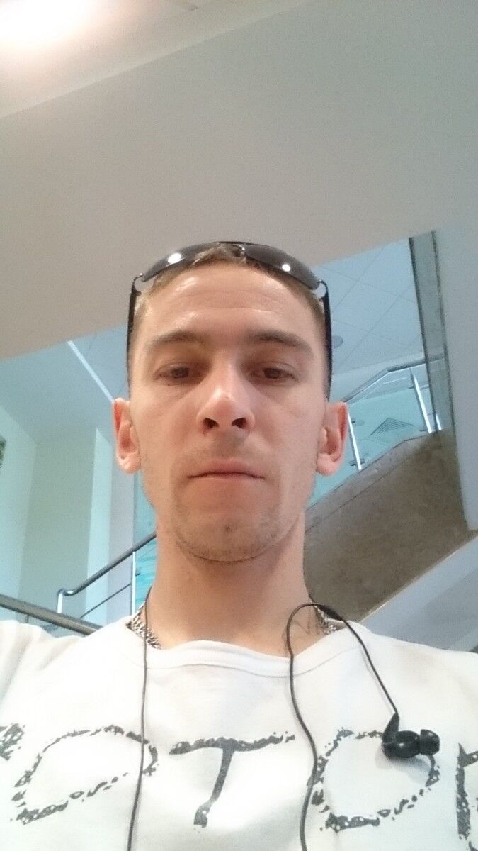  8432464  , 40 ,    