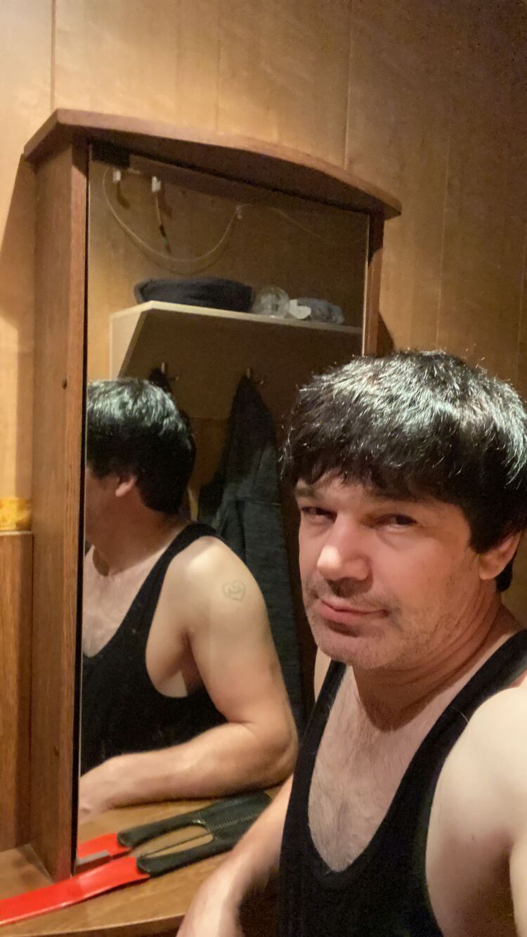  46899114  , 42 ,    