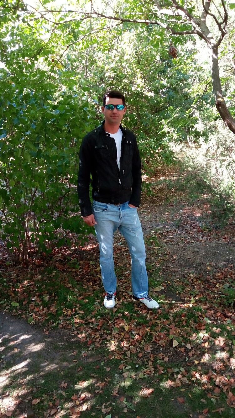  ,   Vladik, 39 ,   ,   