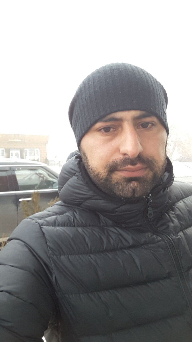 ,   Artur, 42 ,   