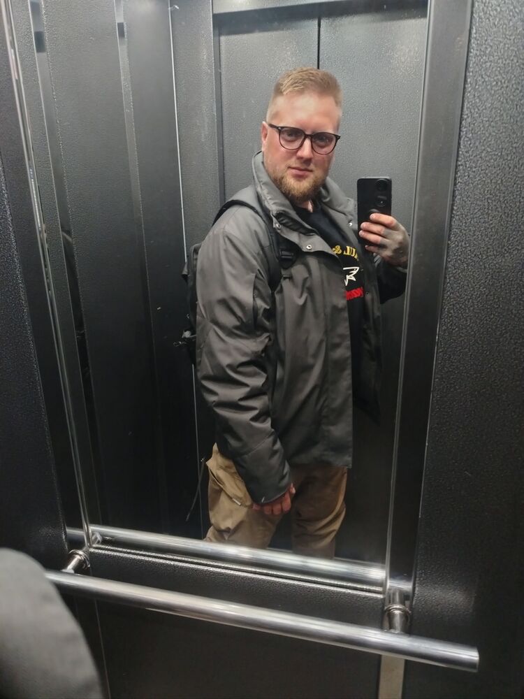  51416464  Artemius, 35 ,    