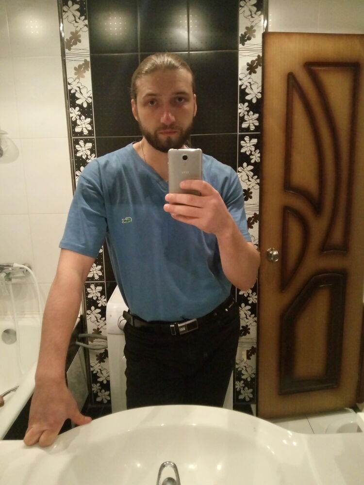 ���������� �����, ���� ������� Born, 40 ���, ������������ ��� ����� � ���������, c�������� ���������