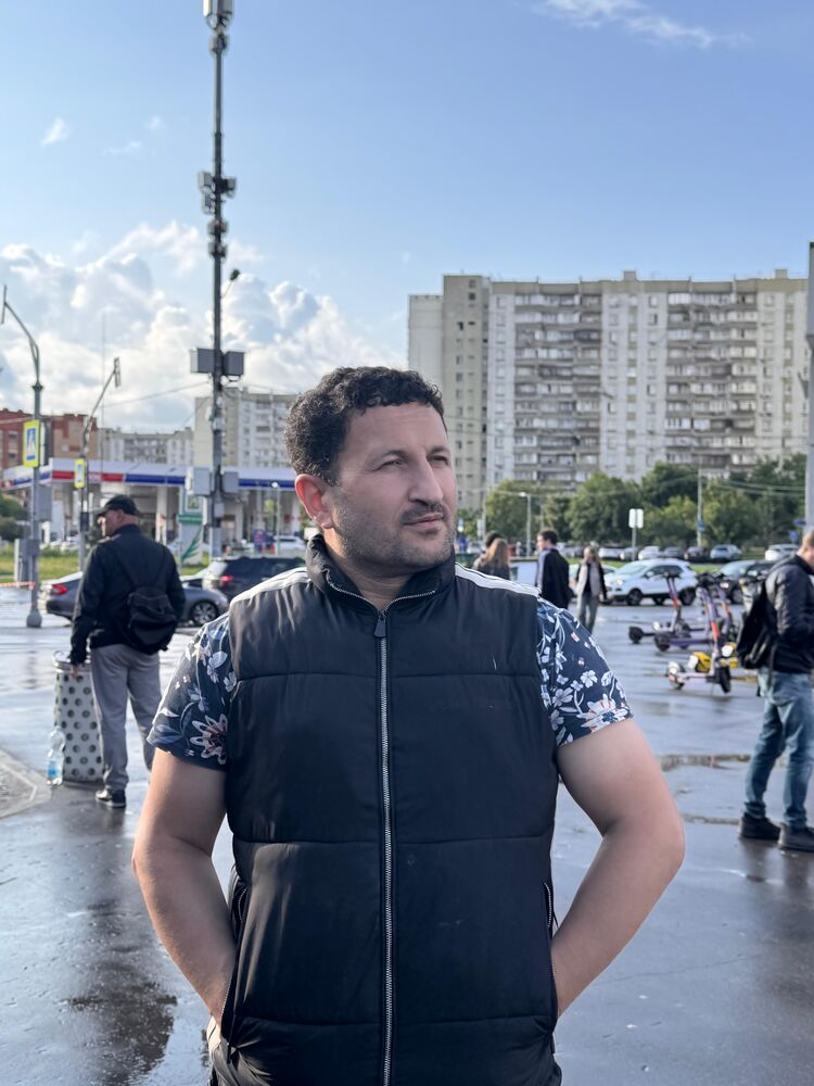  52085444  , 43 ,    Lambeth