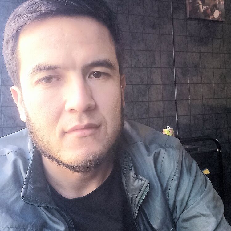  43390724  Temur, 31 ,    