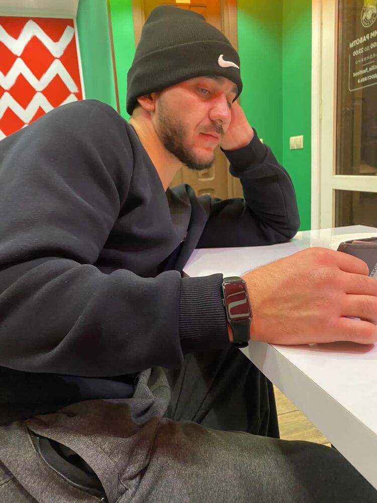  31652524  , 27 ,    -