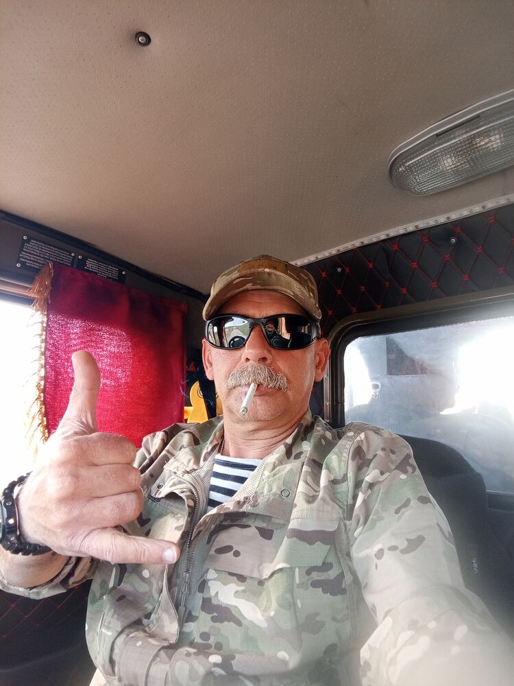  52928614  , 46 ,    