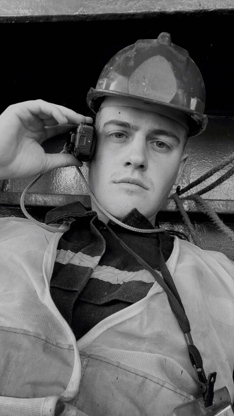 ���� 37148504 ����� �������, 24 ����, ���� ���������� � ������������