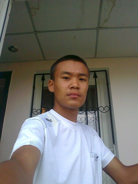  46546584  Kairat, 30 ,    