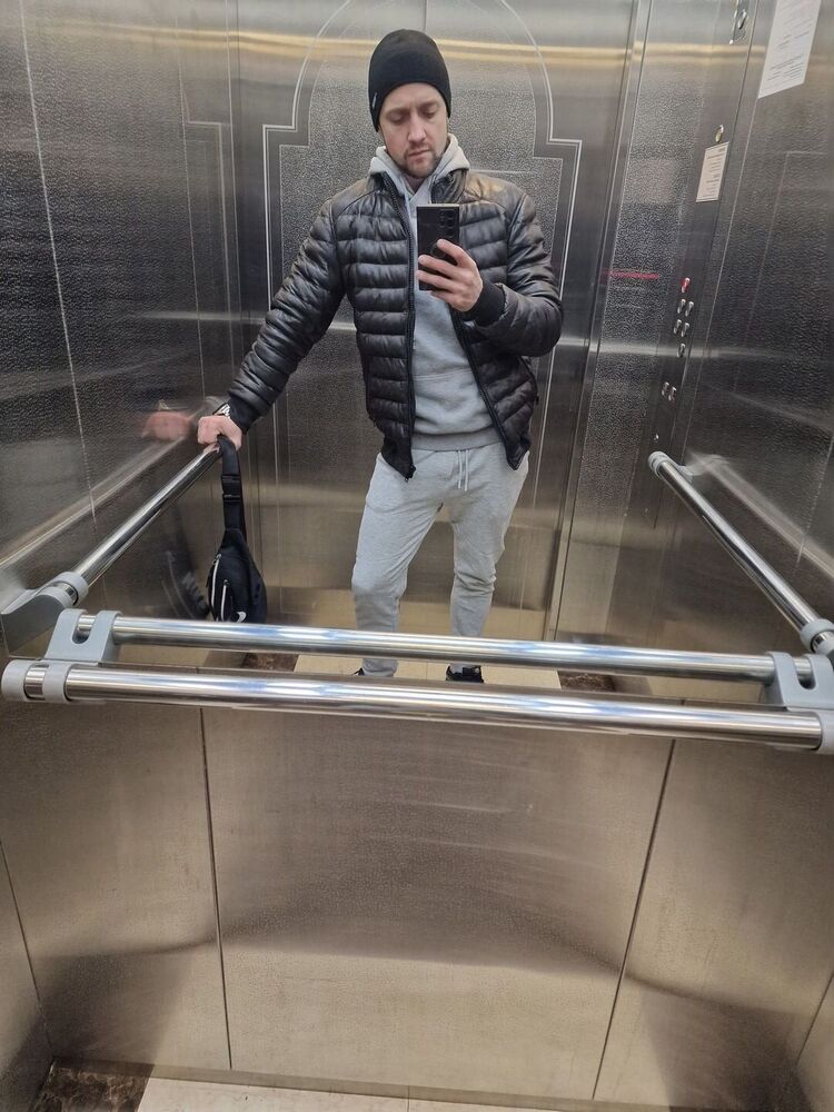  ,   Viktor, 35 ,   ,   , c 