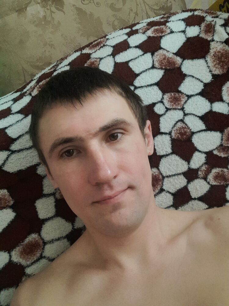  ,   Viktor, 30 ,   ,   