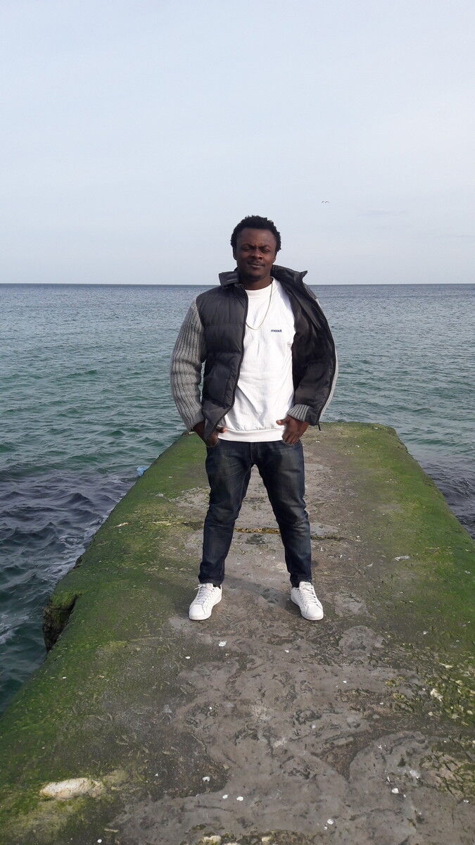  ,   Yannick, 34 ,   ,   , c 