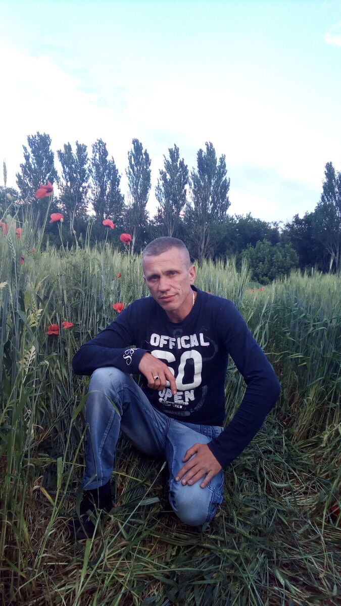  9935604  Serg, 49 ,    
