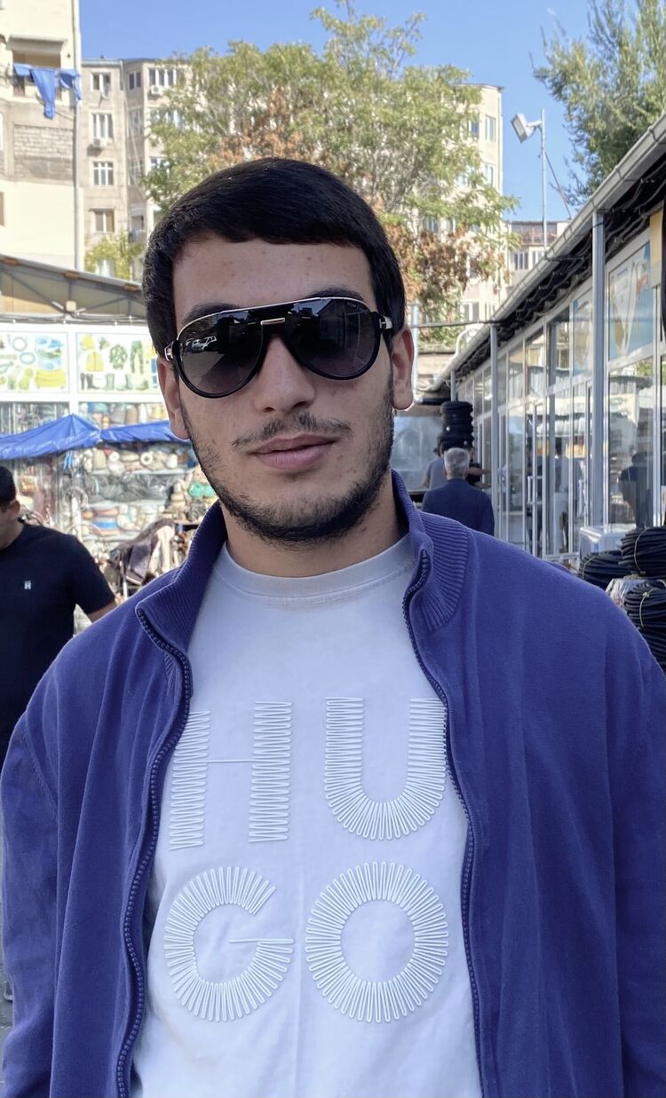  54064754  ALbERT, 25 ,    