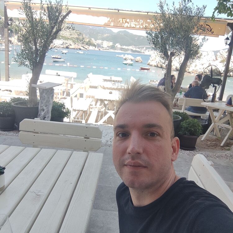  28963234  Marko, 37 ,    