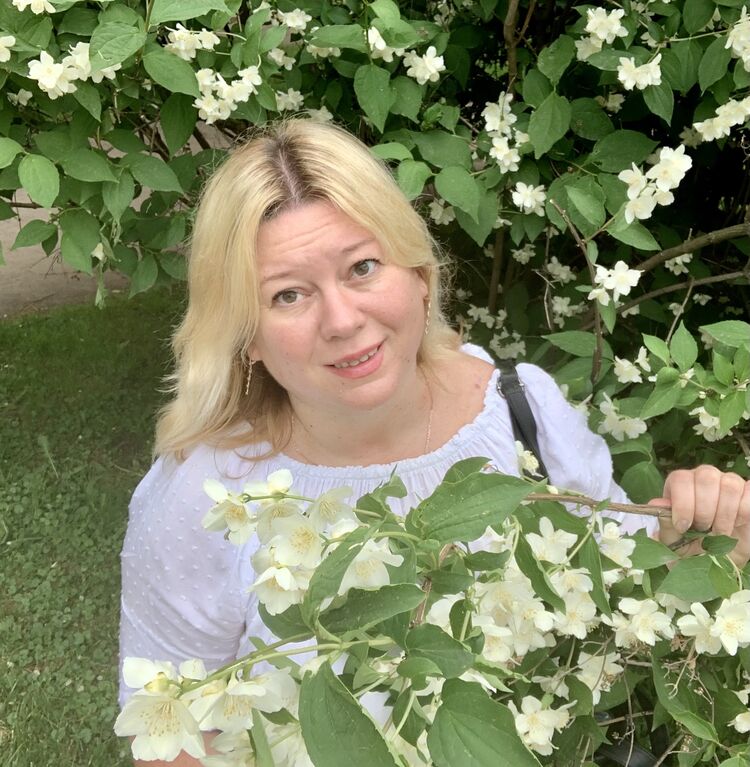  -,   , 52 ,  