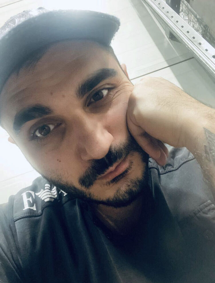  ,   Levon, 31 ,   ,   