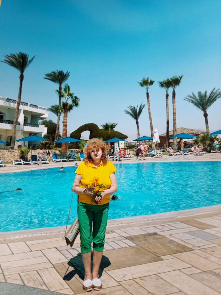  50701664  Alla, 66 ,    