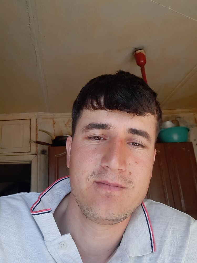  35613764  ABUBAKR, 33 ,    