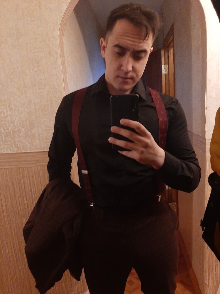  ,   Artyom, 30 ,   ,   