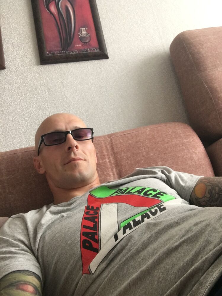  43949304  VoVa, 40 ,    