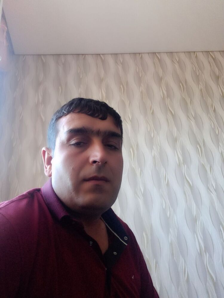  ,   Umed, 43 ,   ,   