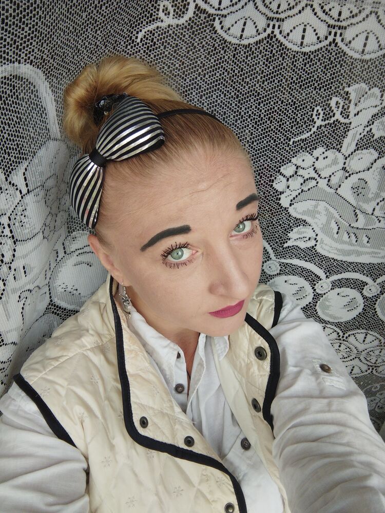  24008094  , 32 ,    