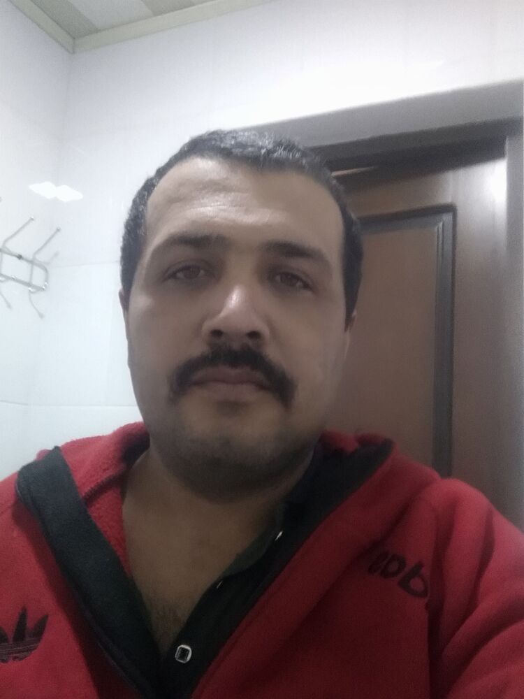  23396384  Akbar, 42 ,    