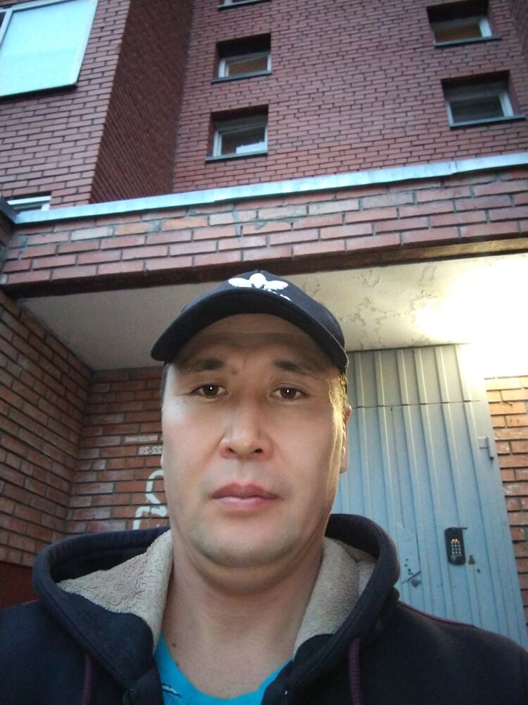  46552824  , 37 ,    