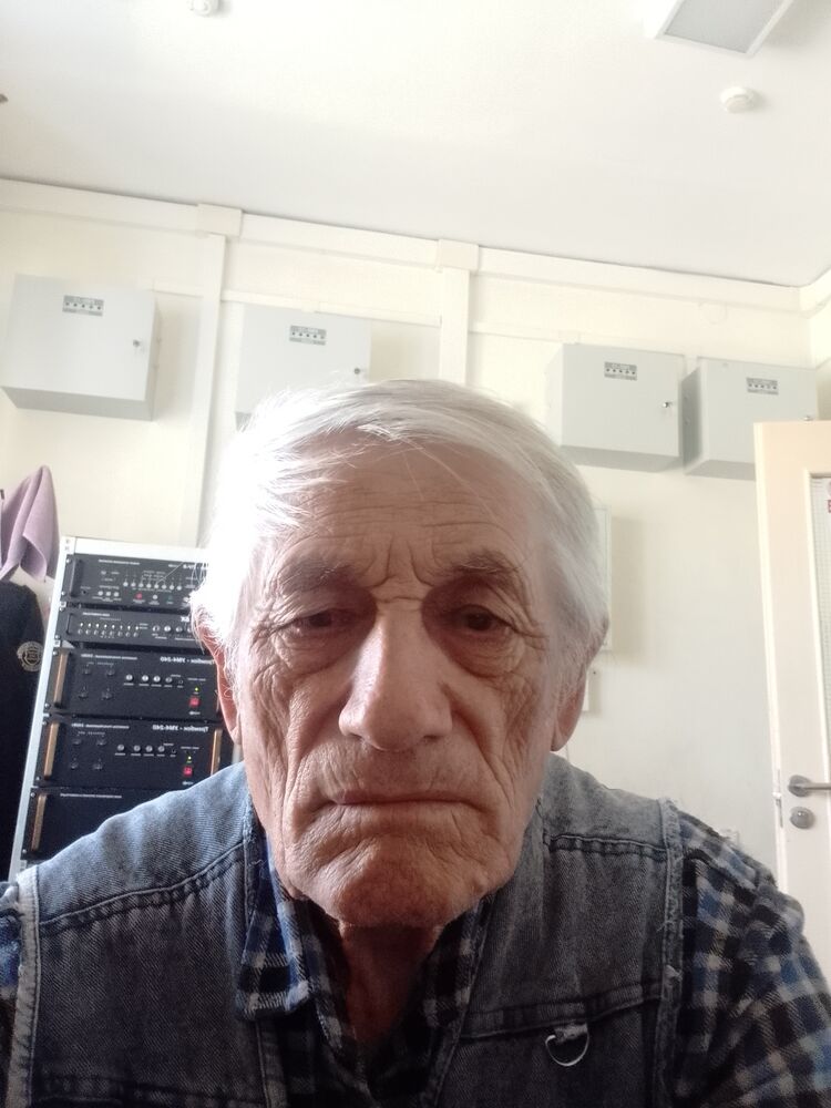  34482494  , 79 ,    