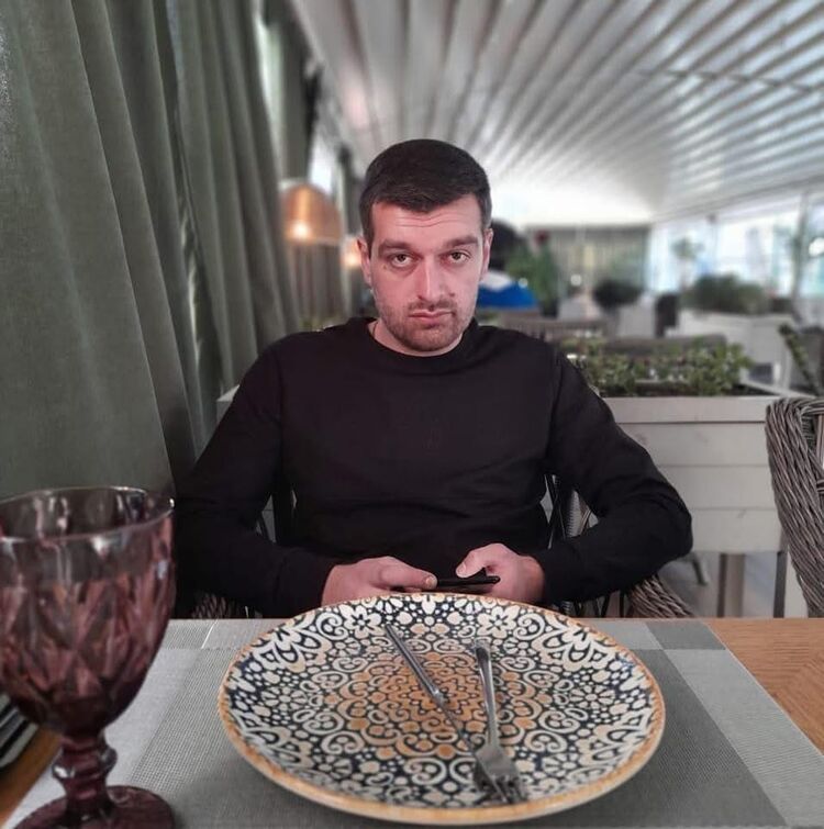  ,   Vakhtang, 27 ,   ,   , c , 