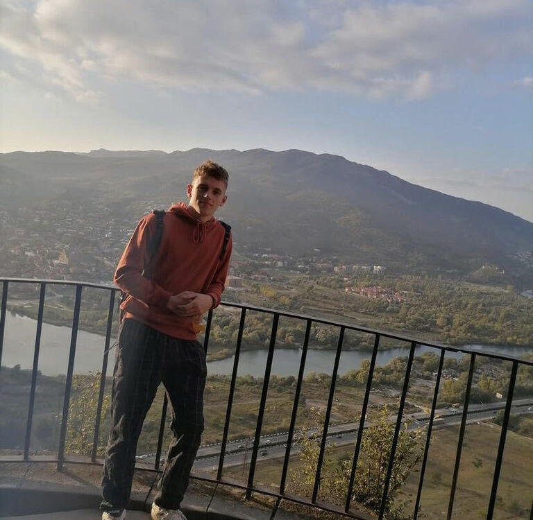  27435344  , 23 ,    -