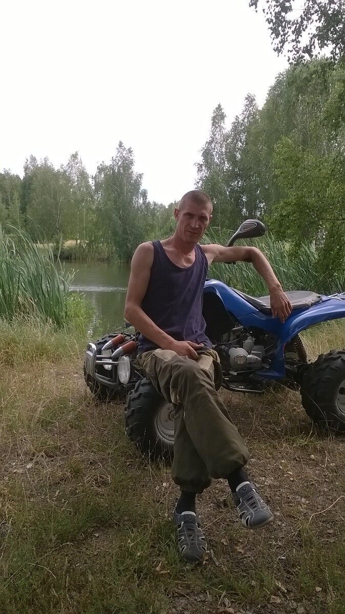  7888304  , 44 ,    