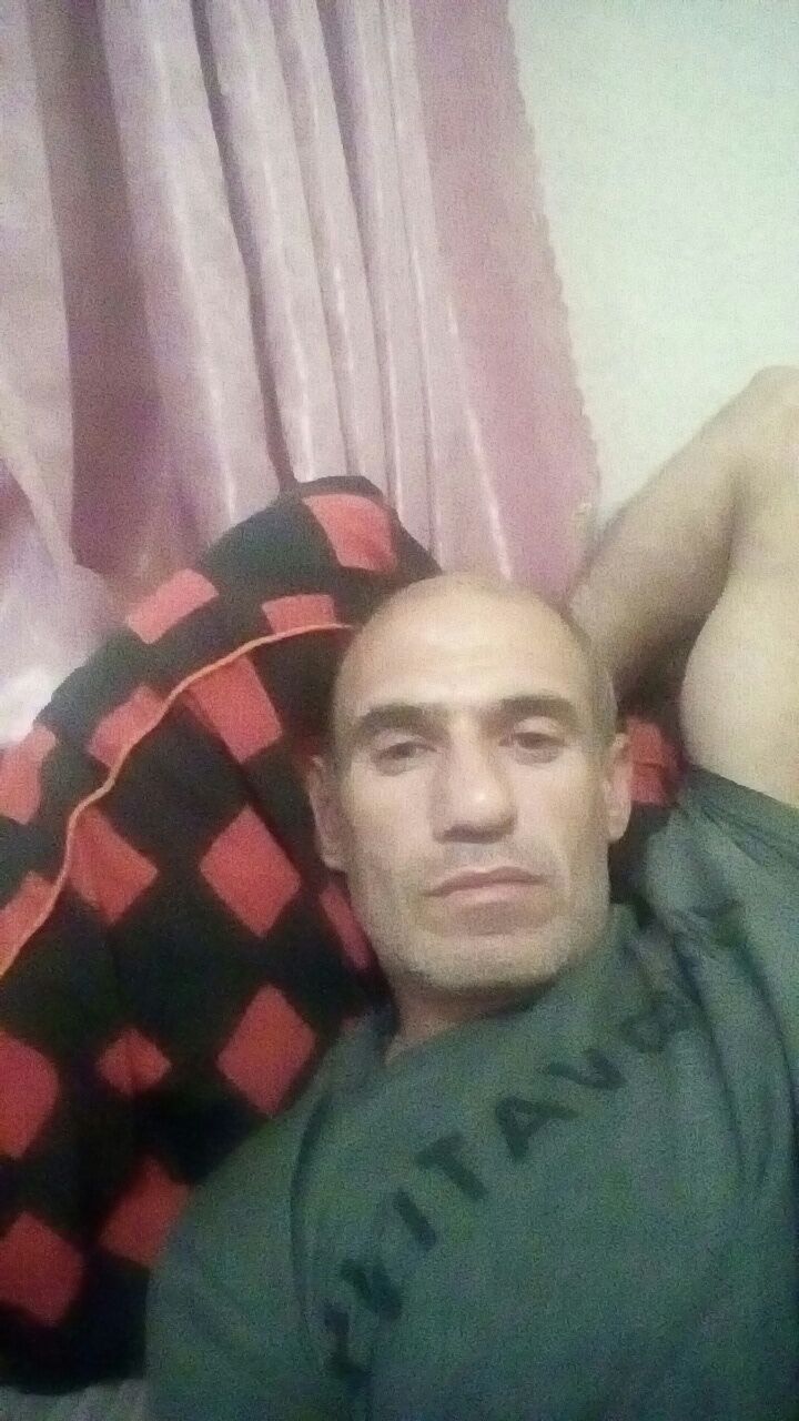  35517204  Arsen, 37 ,    