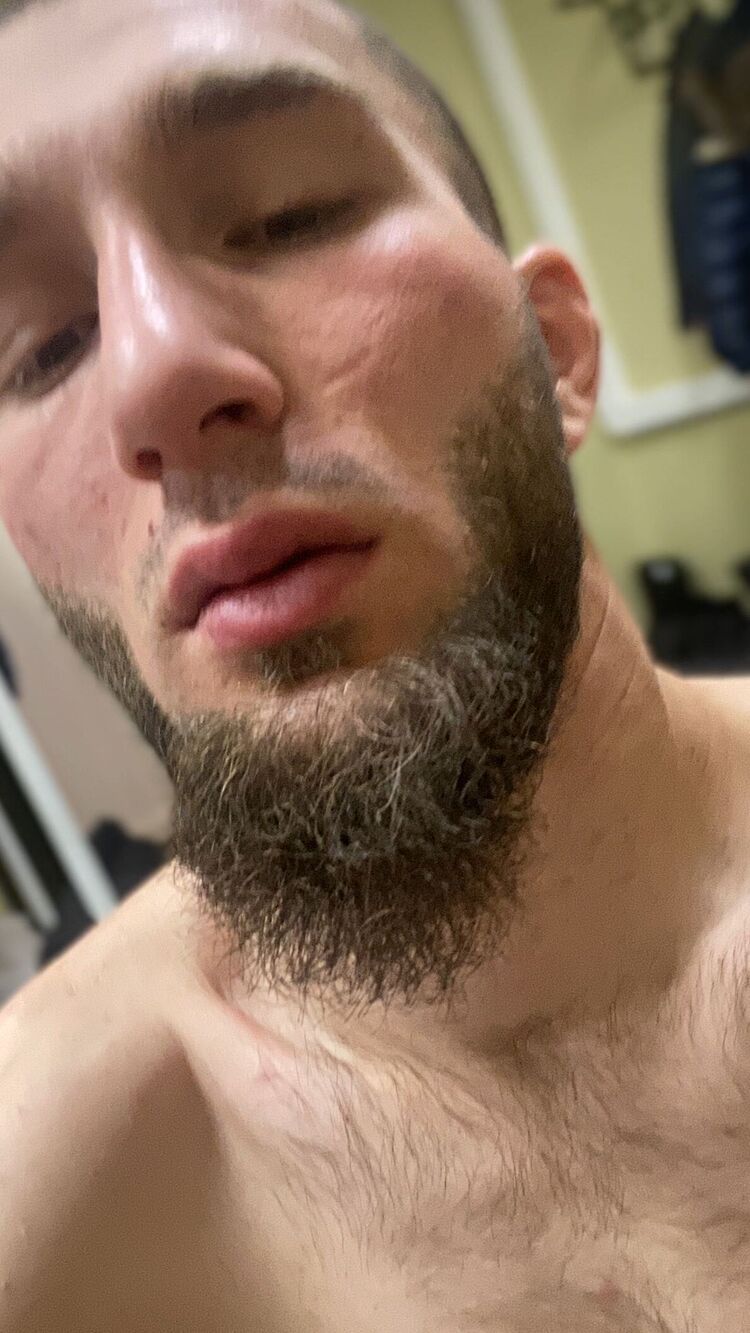  33686654  Magomed, 31 ,    