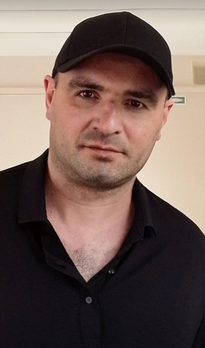  44288504  , 41 ,    