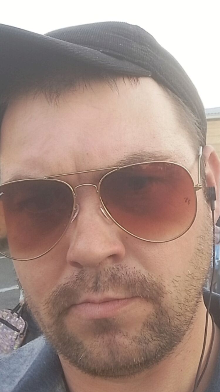  41238974  Kotik, 38 ,    