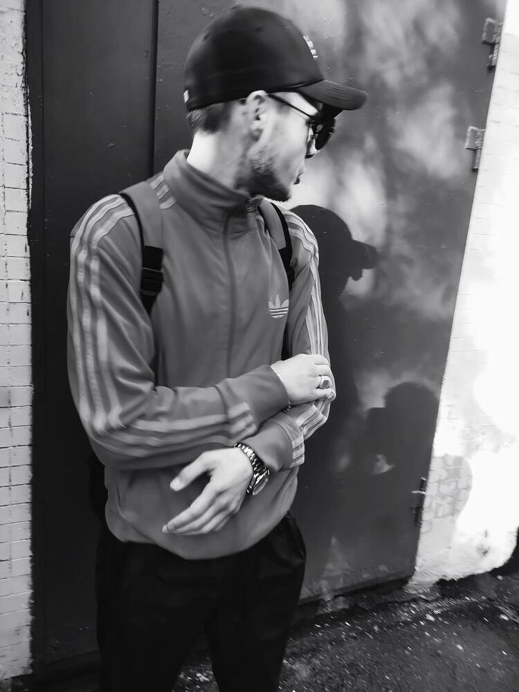  35795984  , 25 ,    -