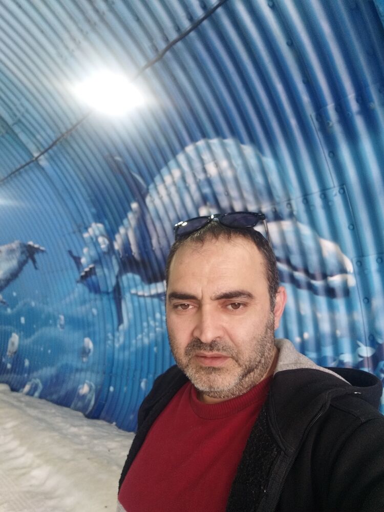  30909224  Avo, 49 ,    