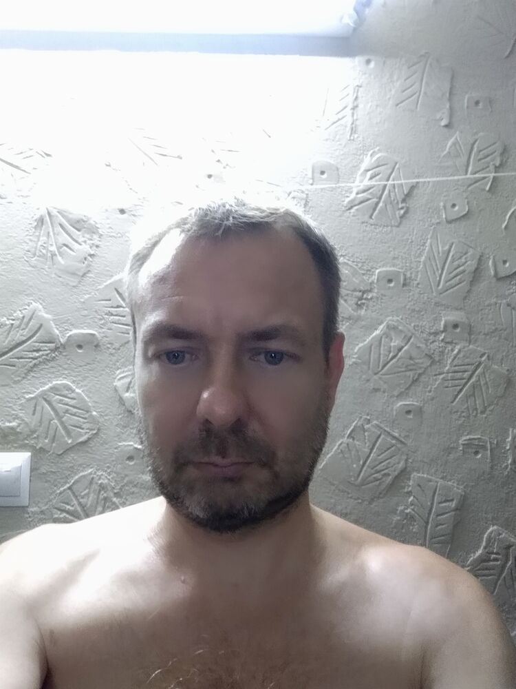  52833674  , 43 ,    