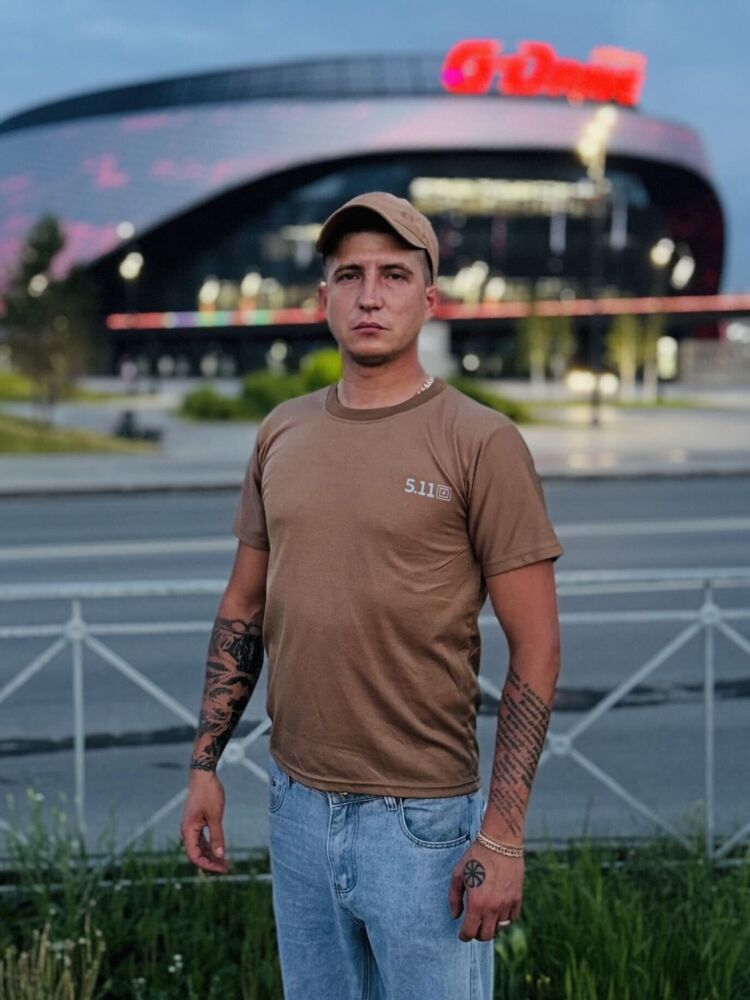  53092374  , 33 ,    